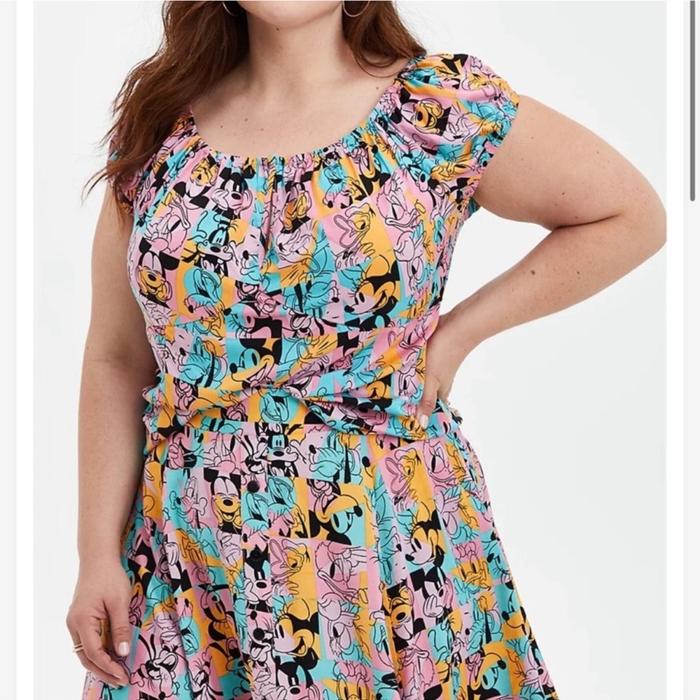TORRID x DISNEY Mickey & Friends Retro Off Shoulder Top NWT in 1X